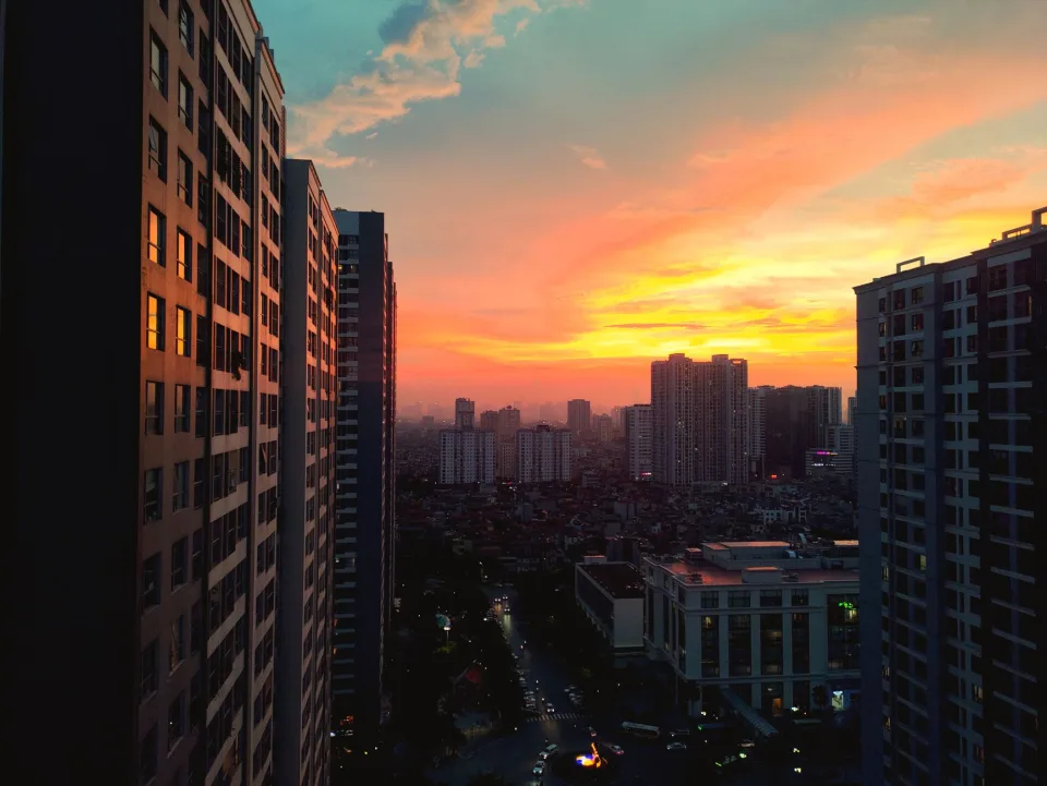 Đường hẻm trước nhà